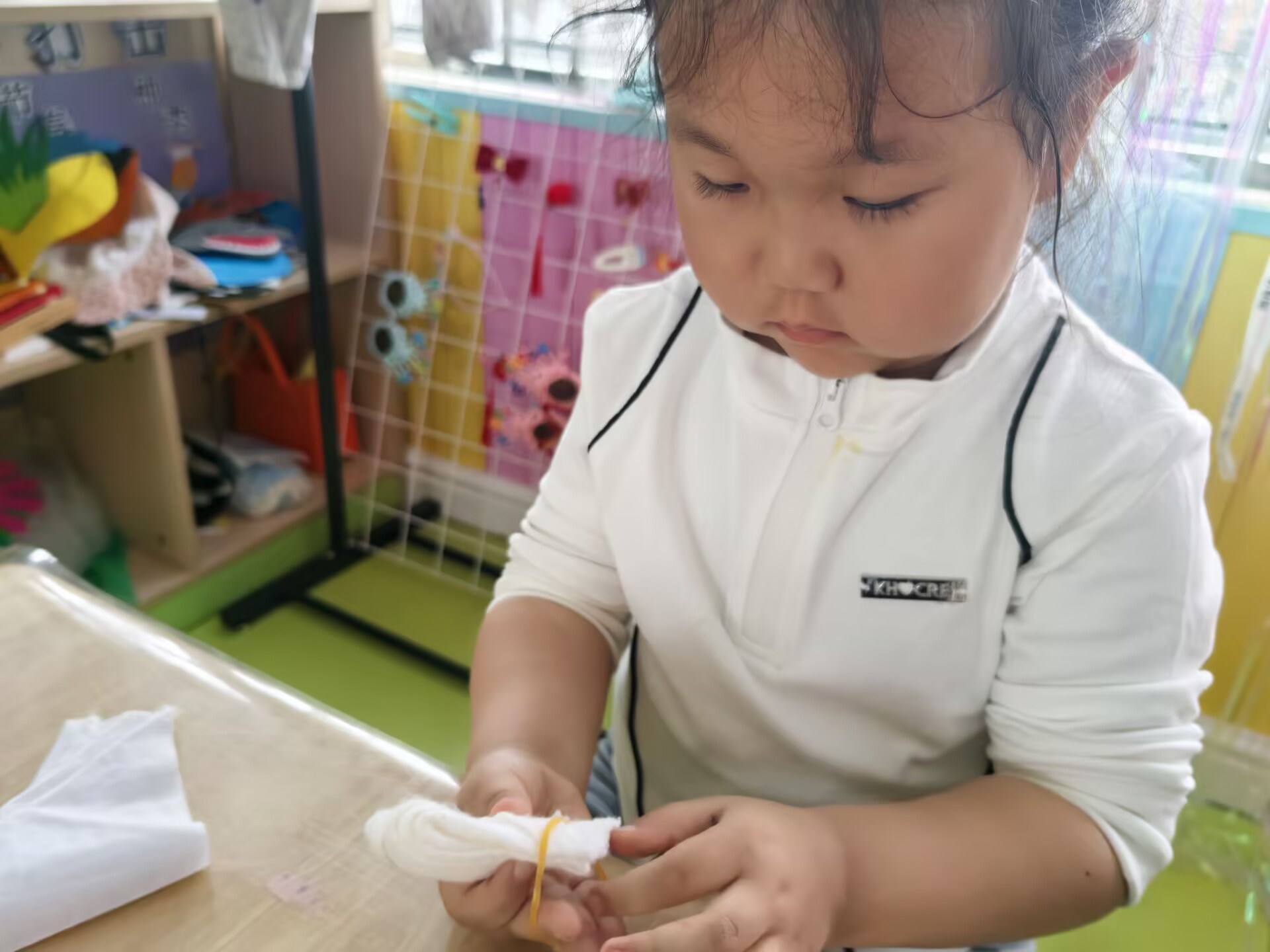 非遗扎染活动：中二班2025.4.25