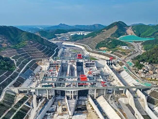 马道枢纽.jpg